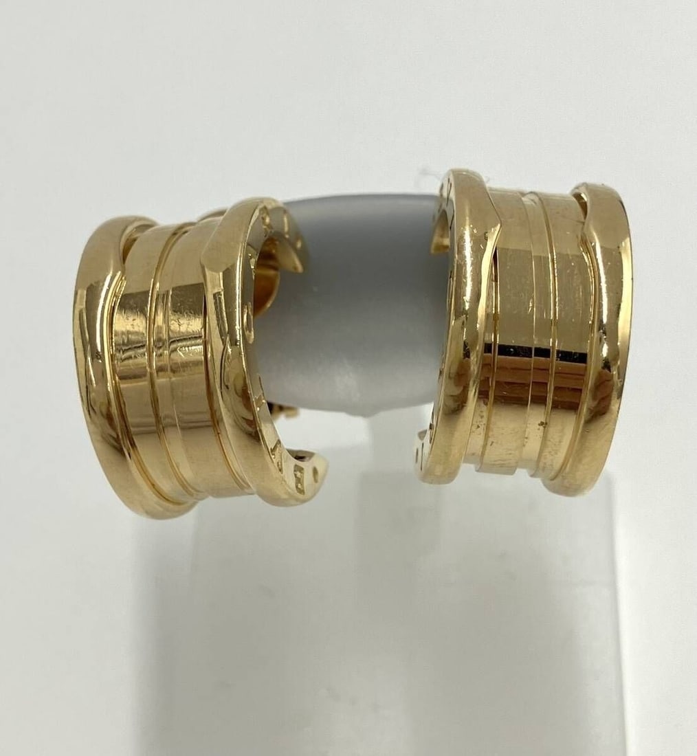 Bvlgari Bulgari B zero1 18k Yellow Gold Clip On Hoop Earrings 14.9g: Bvlgari Bulgari B zero1 18k Yellow Gold Clip On Hoop Earrings 14.9g Item Specifics: Shape: Round Closure: Clip-On Occasion: Anniversary Birthday Christmas Engagement Graduation Mother's Day Valentine'