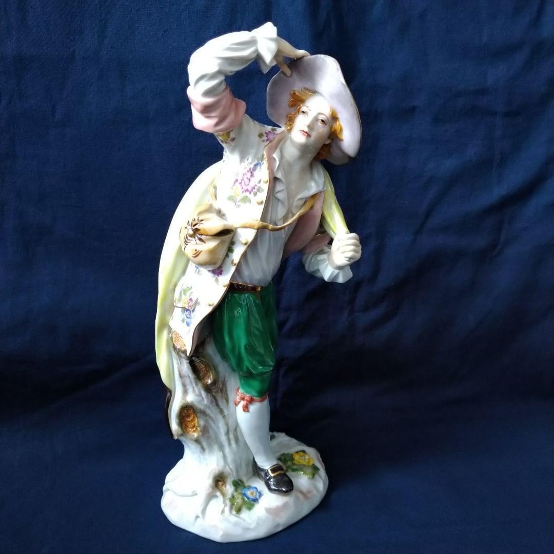 MEISSEN Young Gardener Porcelain Figurine Marked H 10.6in Antique Art Figure (1 of 11)