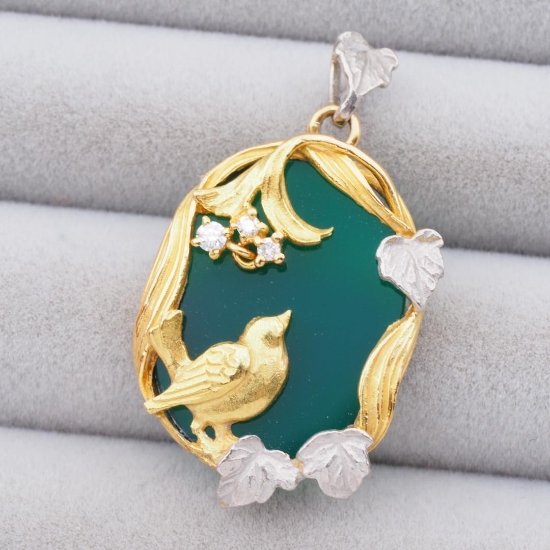 Nobuko Ishikawa As Time Bird Leaf Agate Diamond 18k Gold Platinum Pendant Charm: Nobuko Ishikawa As Time Bird Leaf Agate Diamond 18k Gold Platinum Pendant Charm Item Specifics: Pendant Shape: Oval Main Stone Creation: Natural Occasion: Anniversary Birthday Christmas Engagement Gra