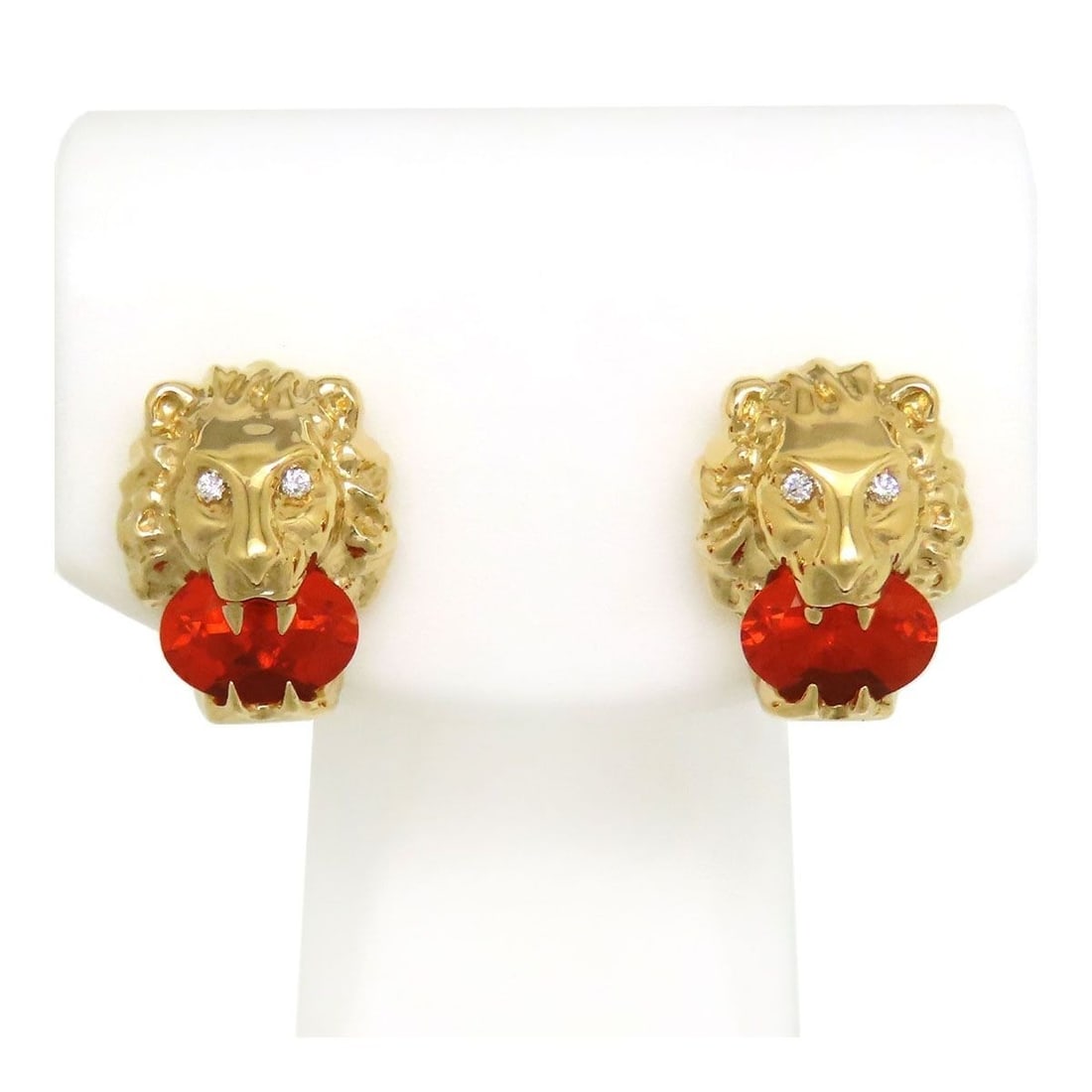 Lion Head Fire Opal Diamond Stud Earrings in Yellow Gold Rare Gucci: Lion Head Fire Opal Diamond Stud Earrings in Yellow Gold Rare Gucci Item Specifics: Brand: GUCCI Number Of Diamonds: 4 Shape: Lion Metal Purity: 18k Color: Yellow Gold Style: earring Base Metal: Yello