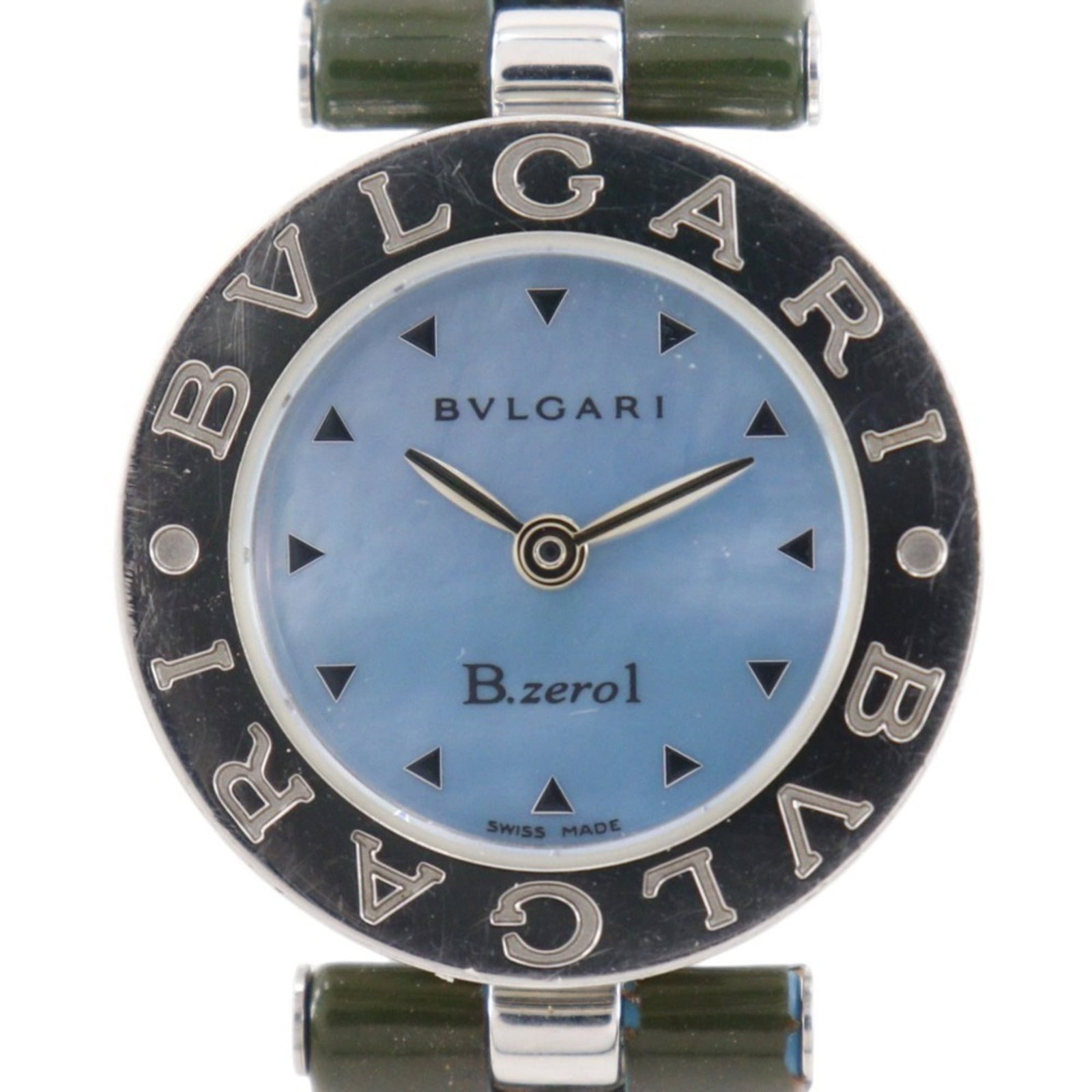 Bvlgari Wristwatch: Bvlgari Wristwatch Stainless steel case with a blue shell dial, the Bvlgari wristwatch boasts a sleek and modern design. Featuring a quartz movement and measuring 22mm in diameter, it's designed to fi