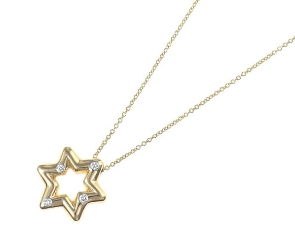 Tiffany & Co Hexagram Star Diamond 4P 18k Yellow Gold Chain Pendant Necklace Box: Tiffany & Co Hexagram Star Diamond 4P 18k Yellow Gold Chain Pendant Necklace Box Item Specifics: Pendant Shape: Star Number Of Diamonds: 4 Closure: Spring Ring Occasion: Anniversary Birthday Christeni