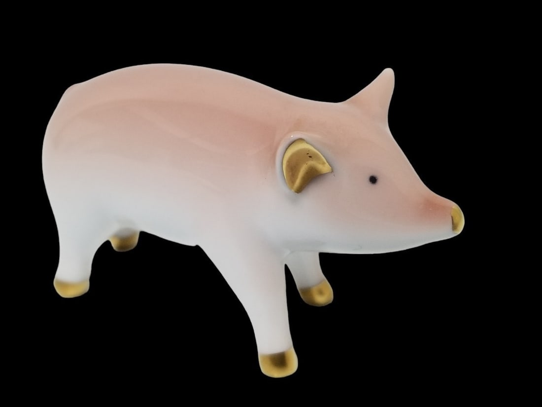 Okura pig collectible Okura pottery Japan no box figurine: Okura pig collectible Okura pottery Japan no box figurine Item Specifics: Artist: NA Signed By: NA Occasion: NA Size: NA Item Length: NA Item Height: NA Number In Pack: NA Style: NA Finish: NA Item W