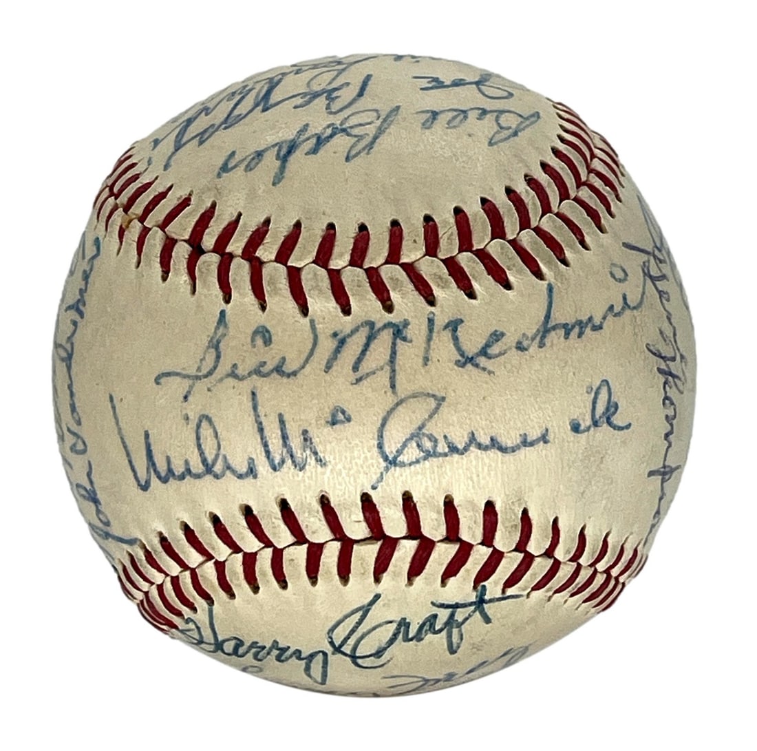 1940 Cincinnati Reds Team-Signed (24) Sigs ONL Baseball PSA/ DNA LOA 206057: 1940 Cincinnati Reds Team-Signed (24) Sigs ONL Baseball PSA/ DNA LOA 206057 This 1940 Cincinnati Reds team-signed baseball boasts the signatures of 24 notable players, bearing a PSA/DNA LOA (Certifica