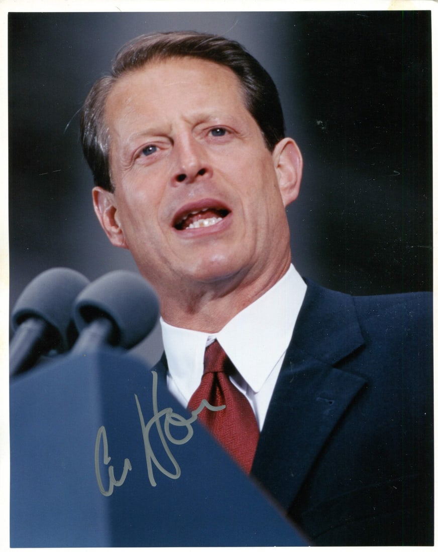 Al Gore Autographed 8x10 Photo: Al Gore Autographed 8x10 Photo Al Gore's silver sharpie signature adds a touch of authenticity to this rare and unique 8x10 photo. Brought to you with COA from , this item bears the unmistakable mark 