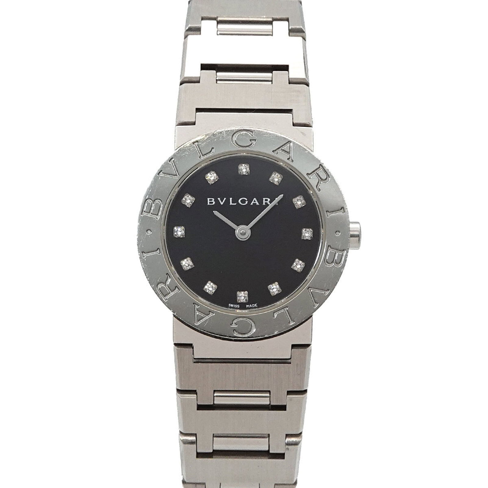 Bvlgari Wristwatch: Bvlgari Wristwatch Stainless steel case and band add a sleek touch to this Bvlgari quartz wristwatch, featuring a black dial. With its 26mm diameter and 15cm length, it's designed for women who apprec