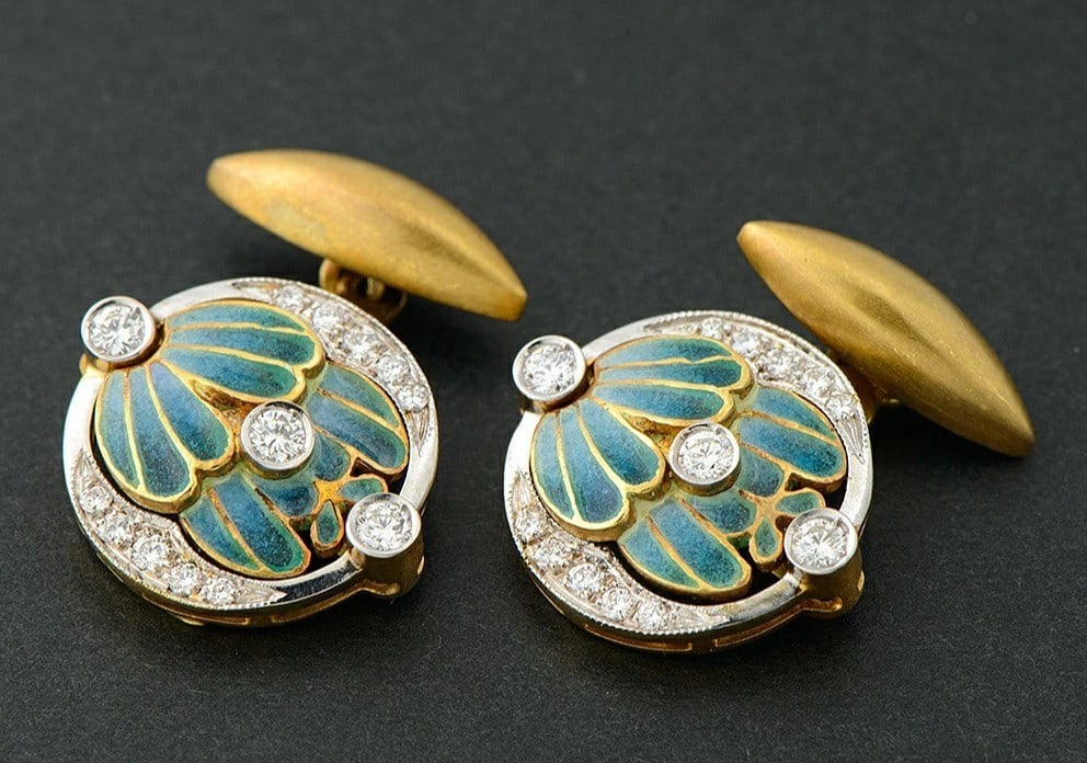 Diamond Cufflinks Handmade Gold Yellow 18k White Masriera: Diamond Cufflinks Handmade Gold Yellow 18k White Masriera Item Specifics: Shape: Knot Main Stone Creation: Natural Occasion: Anniversary Birthday Christmas Engagement Father's Day Graduation Mother's