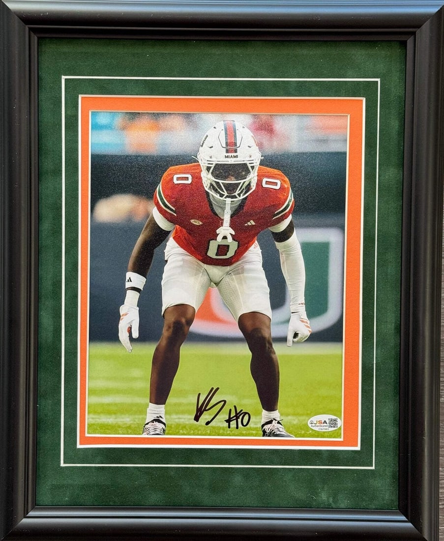 Hurricanes Miami Photo Autographed 8x10 Framed by Keionte Scott: Hurricanes Miami Photo Autographed 8x10 Framed by Keionte Scott Keionte Scott's sharpie signature adds a touch of personal flair to this 8x10 framed photo, capturing the Miami Hurricanes spirit. The