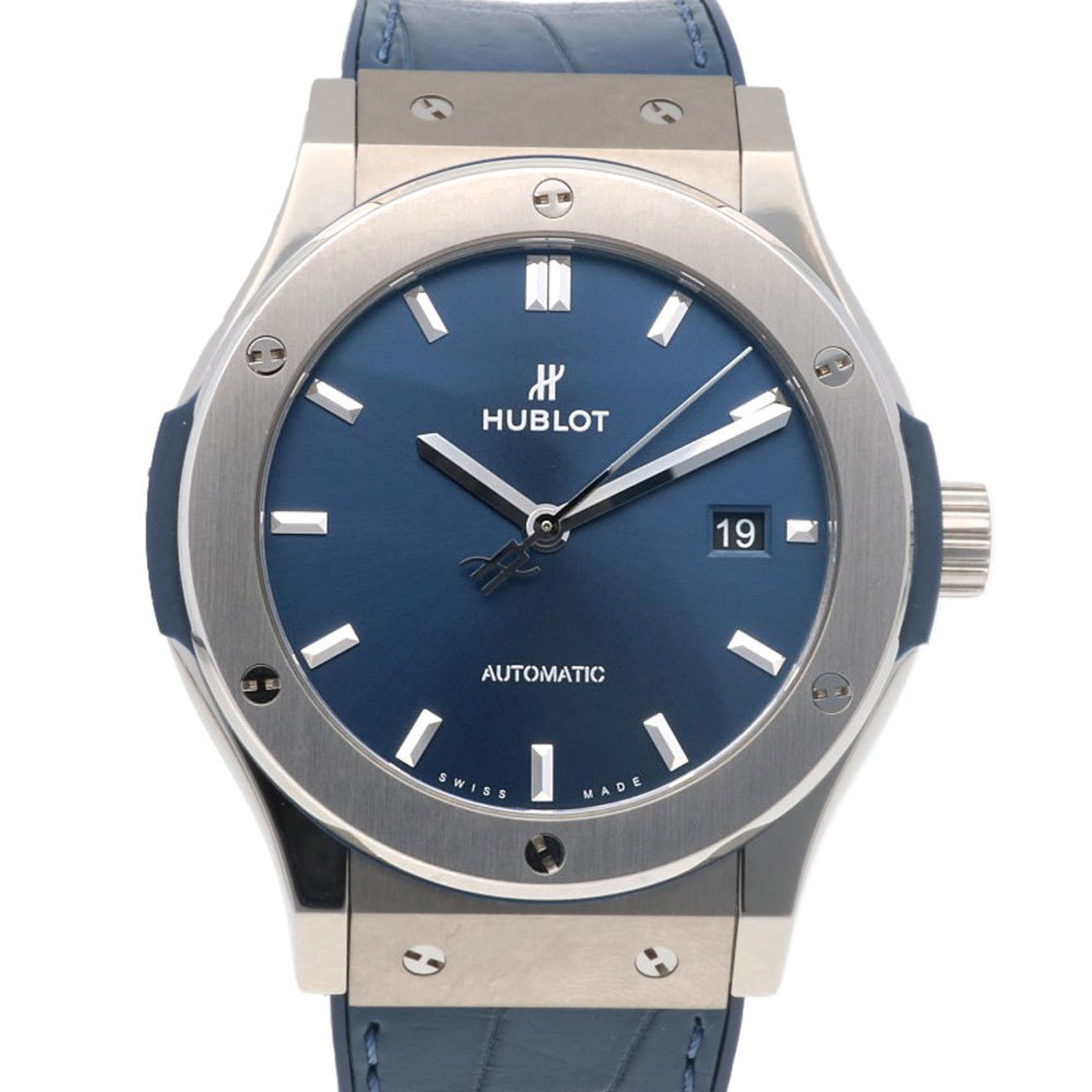 Hublot Wristwatch: Hublot Wristwatch Titanium case with a rubber band, a blue analog dial, and a self-winding automatic movement make this Hublot wristwatch a stylish and functional timepiece. With its 42mm diameter and