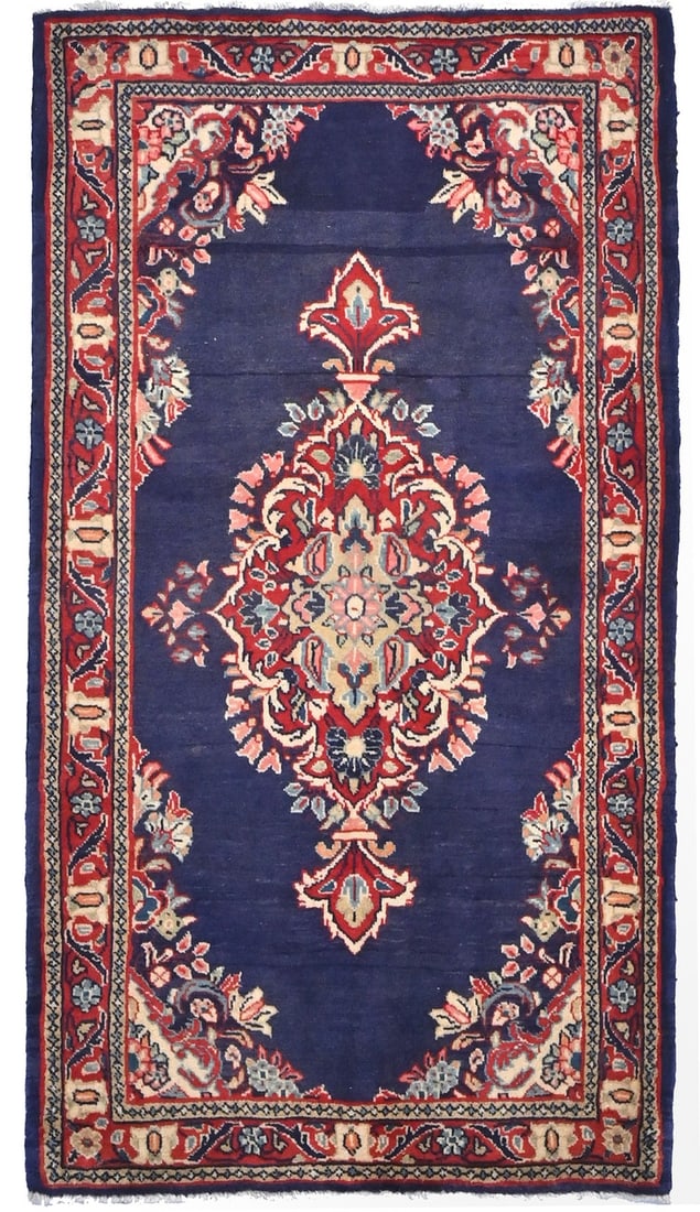 Vintage Oriental Rug Medallion Floral Boho Decor Carpet Bedroom 2'4X4'2 Hand-Knotted: Vintage Oriental Rug Medallion Floral Boho Decor Carpet Bedroom 2'4X4'2 Hand-Knotted Hand-knotted in wool, this vintage Oriental rug boasts a stunning floral medallion design in a rich, multicolored p