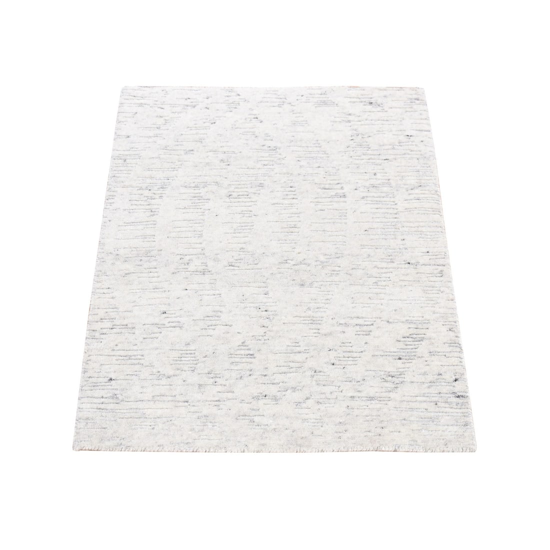 2'2"x3' Ivory Modern Design Undyed Natural Wool Hand Knotted Mat Rug: 2'2"x3' Ivory Modern Design Undyed Natural Wool Hand Knotted Mat Rug The 2'2"x3' Ivory Modern Design Undyed Natural Wool Hand Knotted Mat Rug boasts a sleek, modern design with an undyed natural wool 