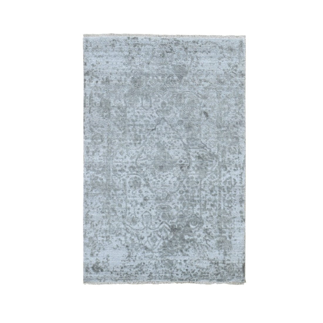 3'2"x5'1" Gray Broken Zoroastrian Design Hand Knotted Wool and Silk Rug: 3'2"x5'1" Gray Broken Zoroastrian Design Hand Knotted Wool and Silk Rug Gray Zoroastrian Design Hand Knotted Wool and Silk Rug, measuring 3'2" x 5'1" in a striking rectangular field with a subtle coin