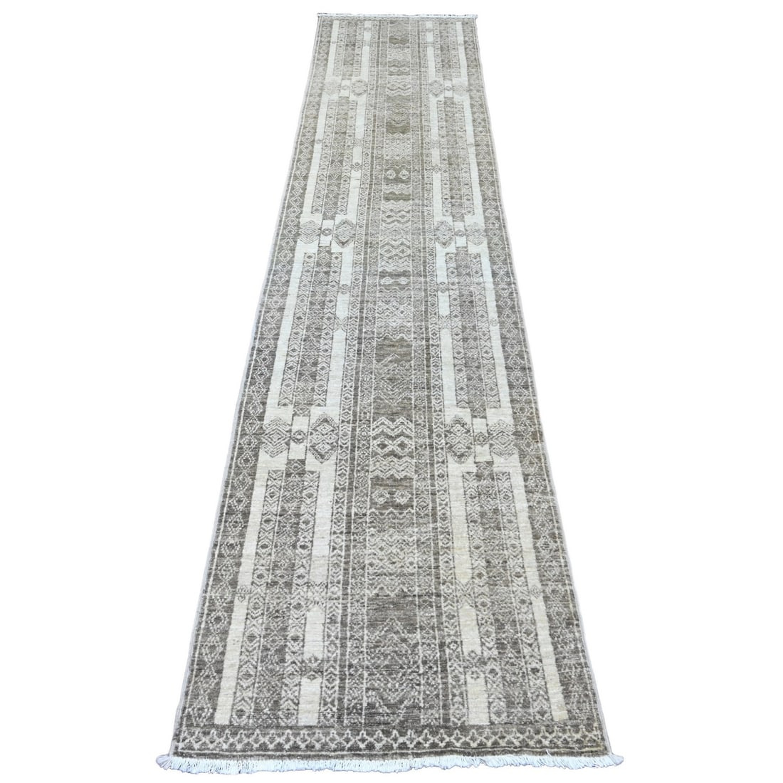 2'5"x11'6" Brown Berber Influence Geometric Wool Hand Knotted Runner Rug: 2'5"x11'6" Brown Berber Influence Geometric Wool Hand Knotted Runner Rug Brown Berber Influence Geometric Wool Hand Knotted Runner Rug features a striking geometric pattern in a rich brown color, wove