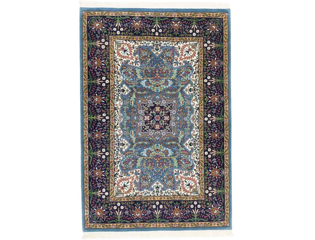 Handmade Kirman Oriental Rug Classic Floral Carpet Dining Room Decor 4X6 Ft Hand-Knotted: Handmade Kirman Oriental Rug Classic Floral Carpet Dining Room Decor 4X6 Ft Hand-Knotted Hand-knotted in wool, this 4'1 x 5'11' classic floral carpet boasts a beautiful, high pile height and a traditi