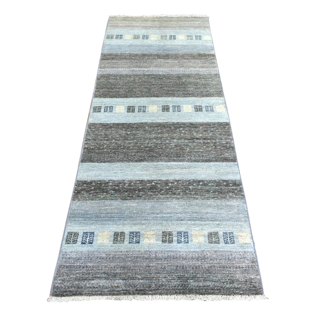 2'8"x7'8" Gray Afghan Kashkuli Gabbeh Design Wool Hand Knotted Runner Rug: 2'8"x7'8" Gray Afghan Kashkuli Gabbeh Design Wool Hand Knotted Runner Rug The 2'8"x7'8" Gray Afghan Kashkuli Gabbeh Design Wool Hand Knotted Runner Rug features a striking Oriental regional design in 