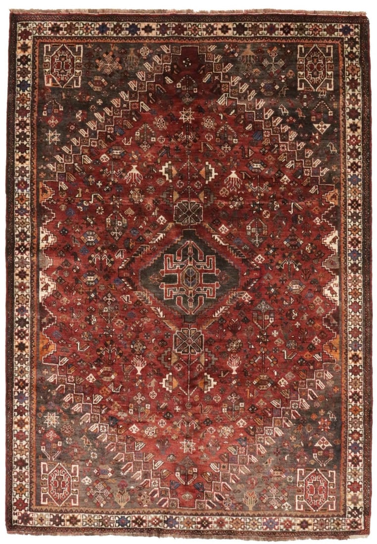 Tribal Vintage 5'9X8'5 Oriental Rug Rusty Red Carpet Farmhouse Boho Decor Hand-Knotted: Tribal Vintage 5'9X8'5 Oriental Rug Rusty Red Carpet Farmhouse Boho Decor Hand-Knotted This stunning Tribal Vintage rug boasts a rich, rusty red hue and a unique blend of cream, brown, and light peach