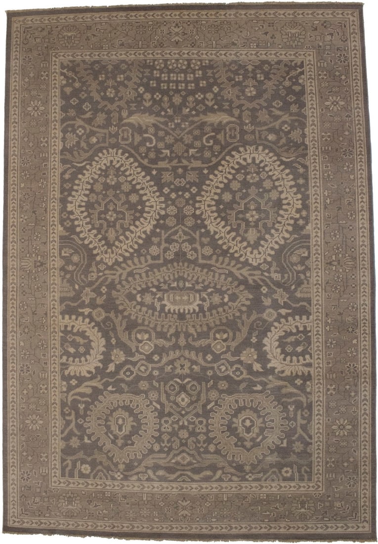 9X13 Handmade Extra Large Floral Oriental Rug Low Pile Transitional Carpet Hand-Knotted: 9X13 Handmade Extra Large Floral Oriental Rug Low Pile Transitional Carpet Hand-Knotted Extra Large Hand-Knotted Floral Oriental Rug. Made from wool and cotton, this 9x13 inch area rug boasts a beauti