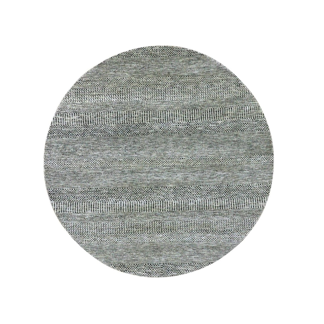6'x6' Goose Gray Grass Design Hand Knotted Undyed Wool Oriental Round Rug: 6'x6' Goose Gray Grass Design Hand Knotted Undyed Wool Oriental Round Rug This 6'x6' goose gray grass design hand-knotted undyed wool Oriental round rug is a stunning example of traditional craftsmans