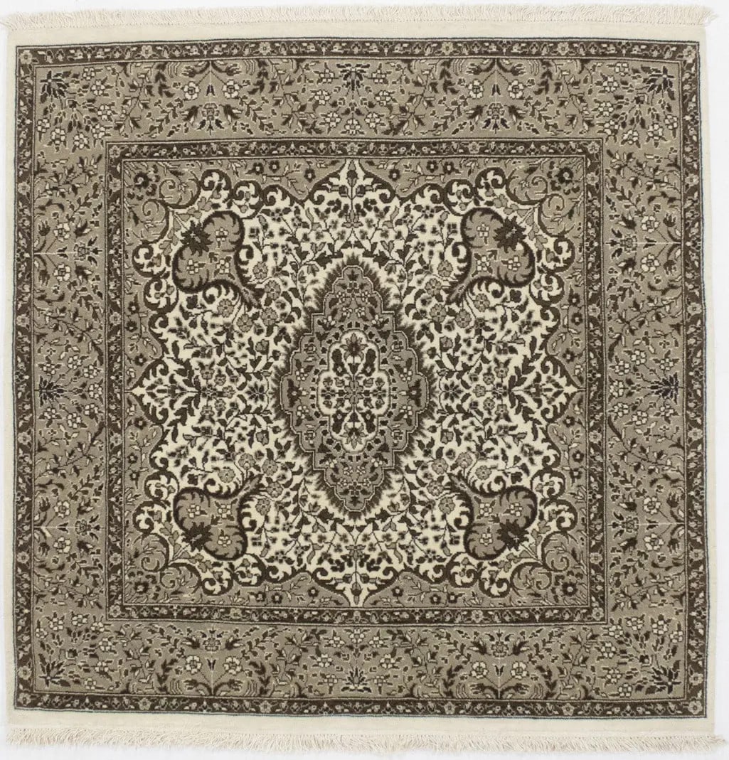 Hand-Knotted 5X5 Kirman Square Rug Plush Wool Oriental Carpet Floral Design Hand-Knotted: Hand-Knotted 5X5 Kirman Square Rug Plush Wool Oriental Carpet Floral Design Hand-Knotted Hand-knotted in plush wool, this 5x5 square rug boasts a stunning floral design in a modern style. Made with a 