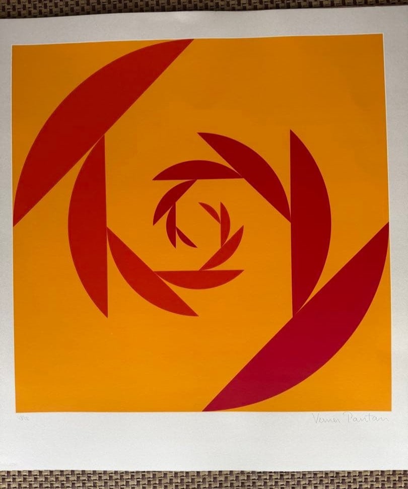 Two Compositions Silkscreen Signed 48/ 120 by Verner Panton 66x60cm: Two Compositions Silkscreen Signed 48/ 120 by Verner Panton 66x60cm Item Specifics: Artist: Verner Panton Unit Of Sale: Single Piece Signed By: Verner Panton Image Orientation: Portrait Size: Large Si