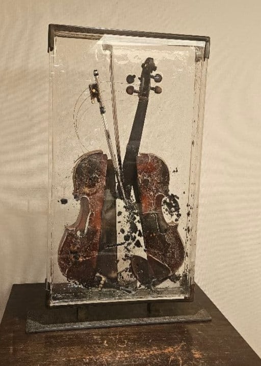 Acrylic Violin Sculpture Signed Ed 78/ 100 Paganini Arman Colre 2004 (1 of 3)