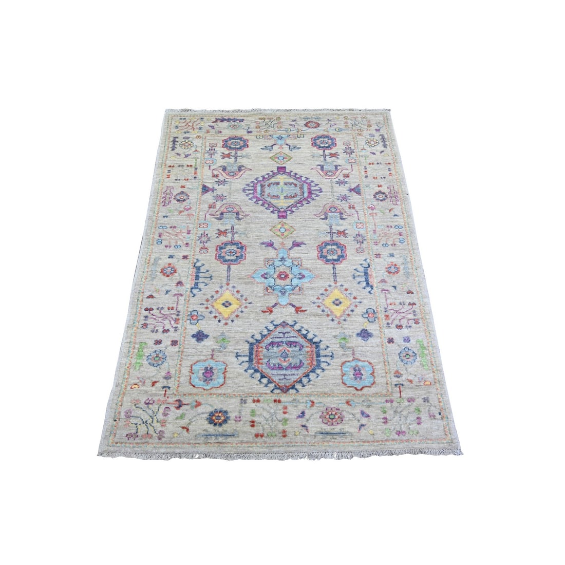 3'x4'10" Beige Finer Peshawar Pure Wool Hand Knotted Oriental Rug: 3'x4'10" Beige Finer Peshawar Pure Wool Hand Knotted Oriental Rug Beige Finer Peshawar Pure Wool Hand Knotted Oriental Rug, measuring 3'0" x 4'10", boasts a classic Afghan design with a rectangular fi