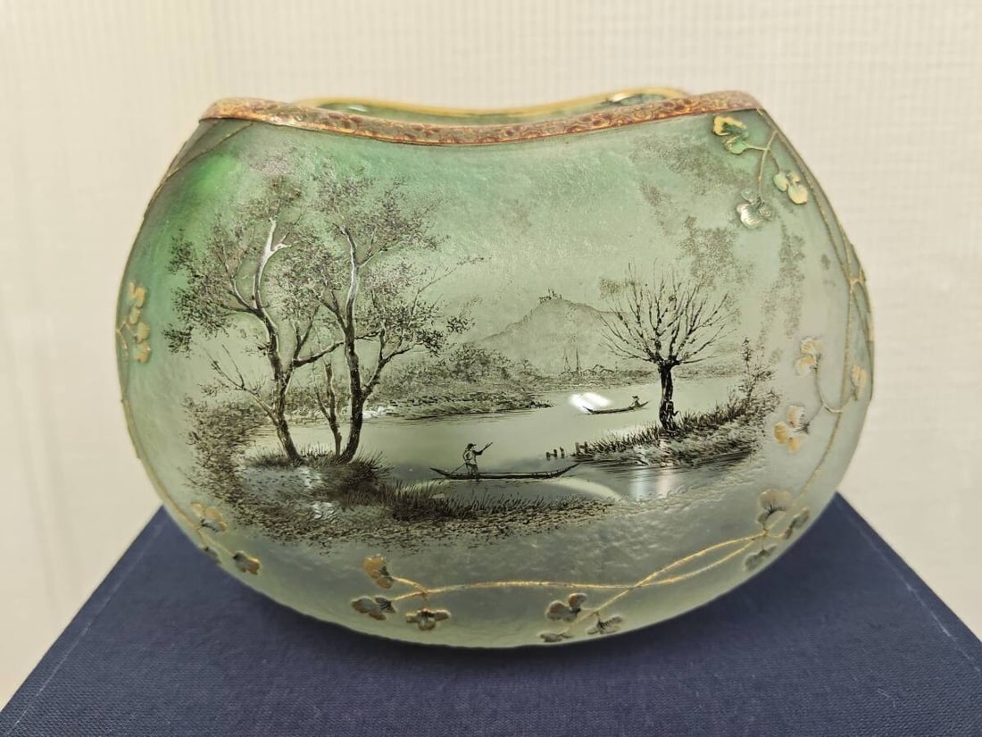 Signed Art Nouveau c1900 COA Daum Nancy Lake Vase Gilt Enamel (1 of 13)