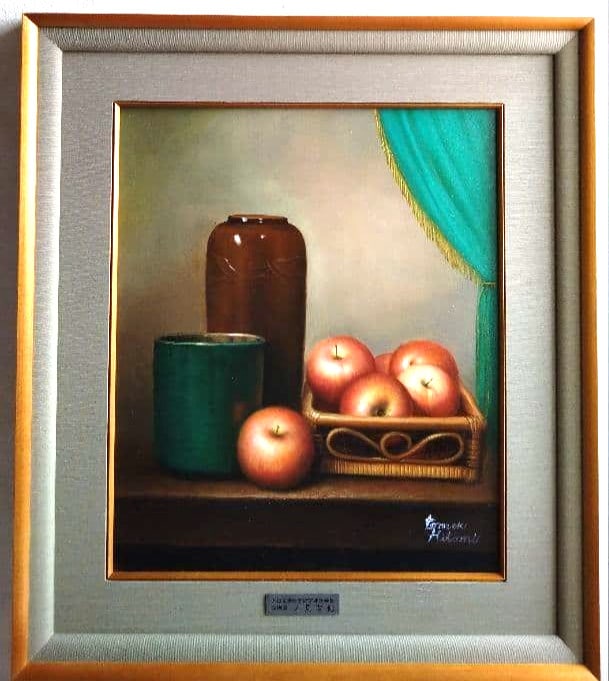 Oil Painting Still Life Apple Framed Signed Realism Tomoki Hitomi: Oil Painting Still Life Apple Framed Signed Realism Tomoki Hitomi Item Specifics: Artist: Tomoki Hitomi Unit Of Sale: Single Piece Signed By: Tomoki Hitomi Signed: Yes Size: Medium Material: Canvas Fr