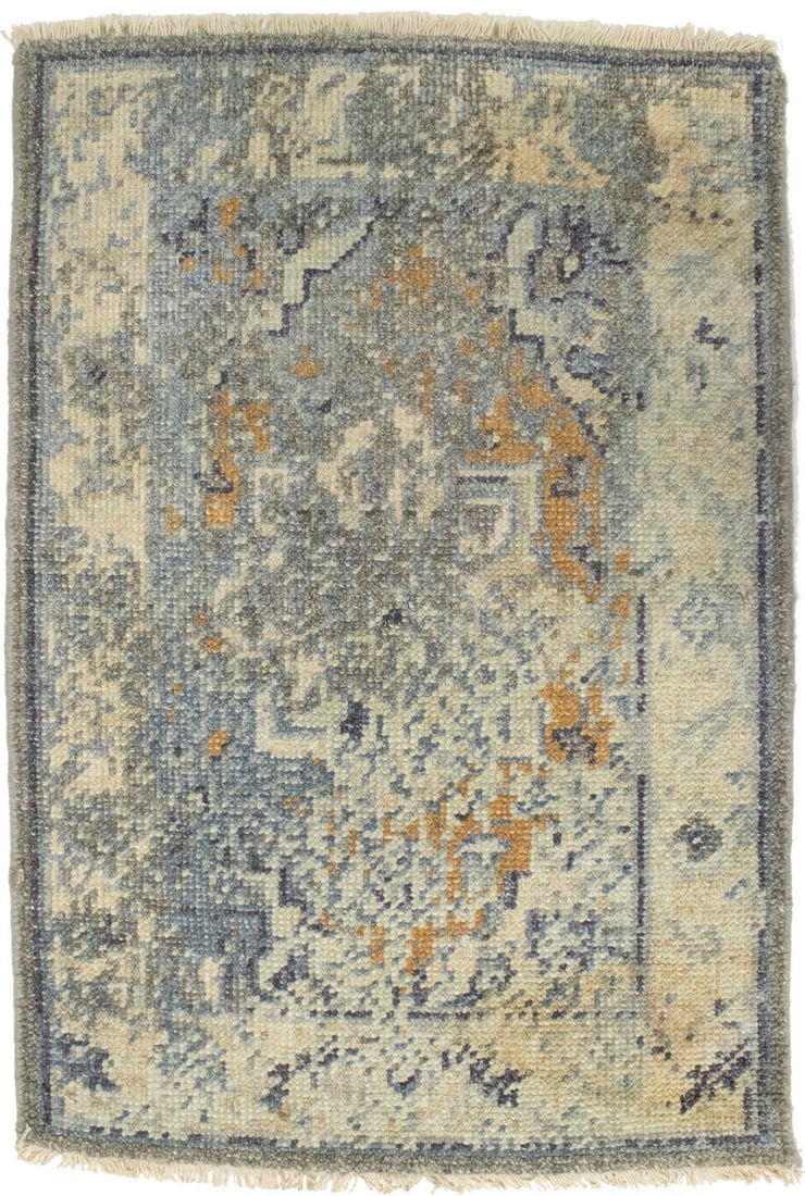 Distressed Heriz Serapi Wool Rug Muted Transitional Oriental Carpet Decor 2X3 Hand-Knotted: Distressed Heriz Serapi Wool Rug Muted Transitional Oriental Carpet Decor 2X3 Hand-Knotted Hand-Knotted Distressed Heriz Serapi Wool Rug in Muted Transitional Oriental Style. This 2'0 x 2'11 rectangle