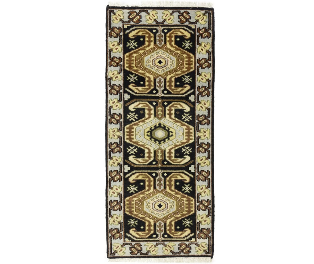 Handmade Serapi 2'7X6 Oriental Rug Geometric Design Entryway & Bedroom Carpet Hand-Knotted: Handmade Serapi 2'7X6 Oriental Rug Geometric Design Entryway & Bedroom Carpet Hand-Knotted Hand-knotted with 100 knots per square inch, this traditional Geometric Serapi rug boasts a rich, medium-pile