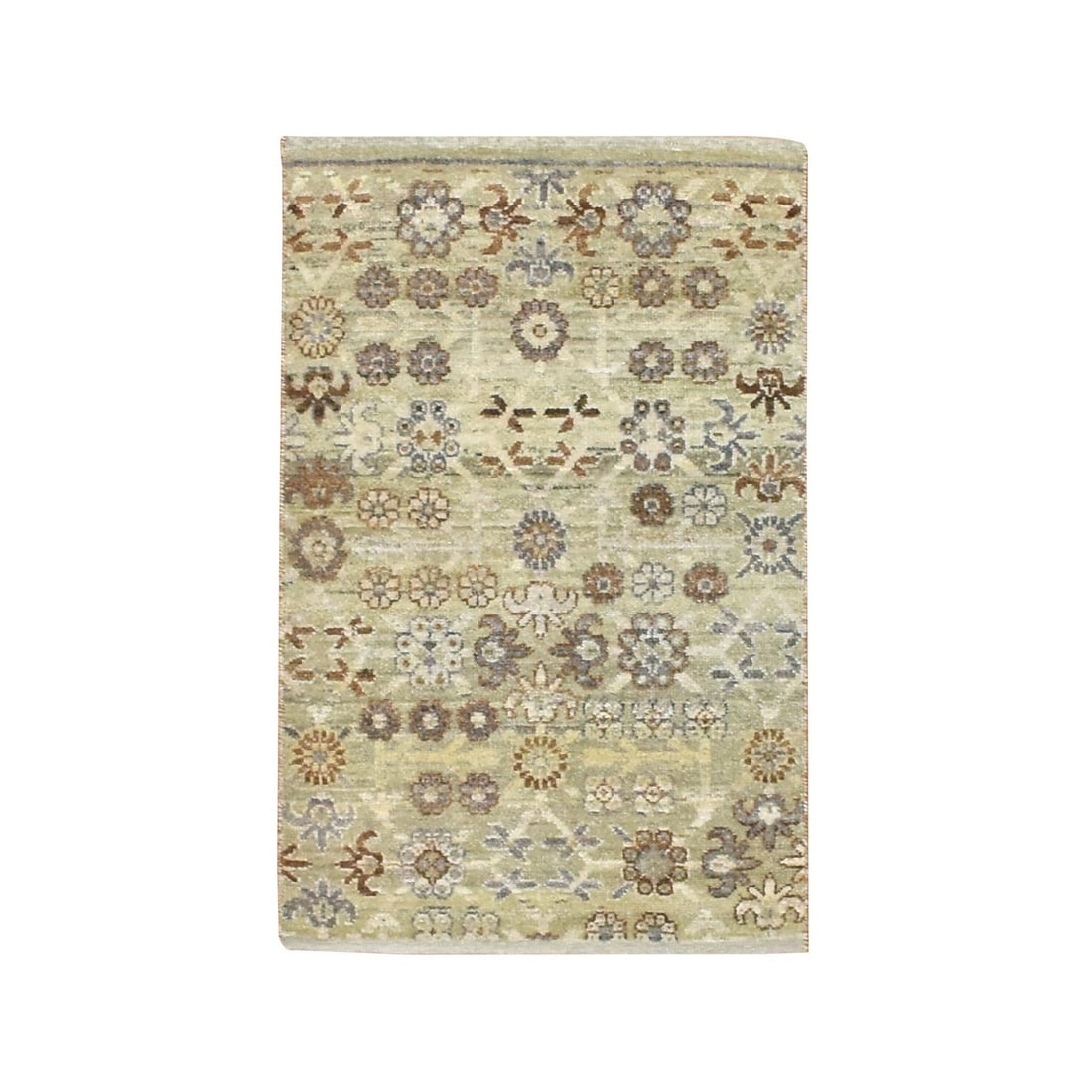 Beige Khotan Design Hand Knotted Pure Wool Sample Mat Oriental Rug: Beige Khotan Design Hand Knotted Pure Wool Sample Mat Oriental Rug Hand-knotted in pure wool, this exquisite Beige Khotan Design rug boasts an all-over floral pattern in a subtle, natural color palett