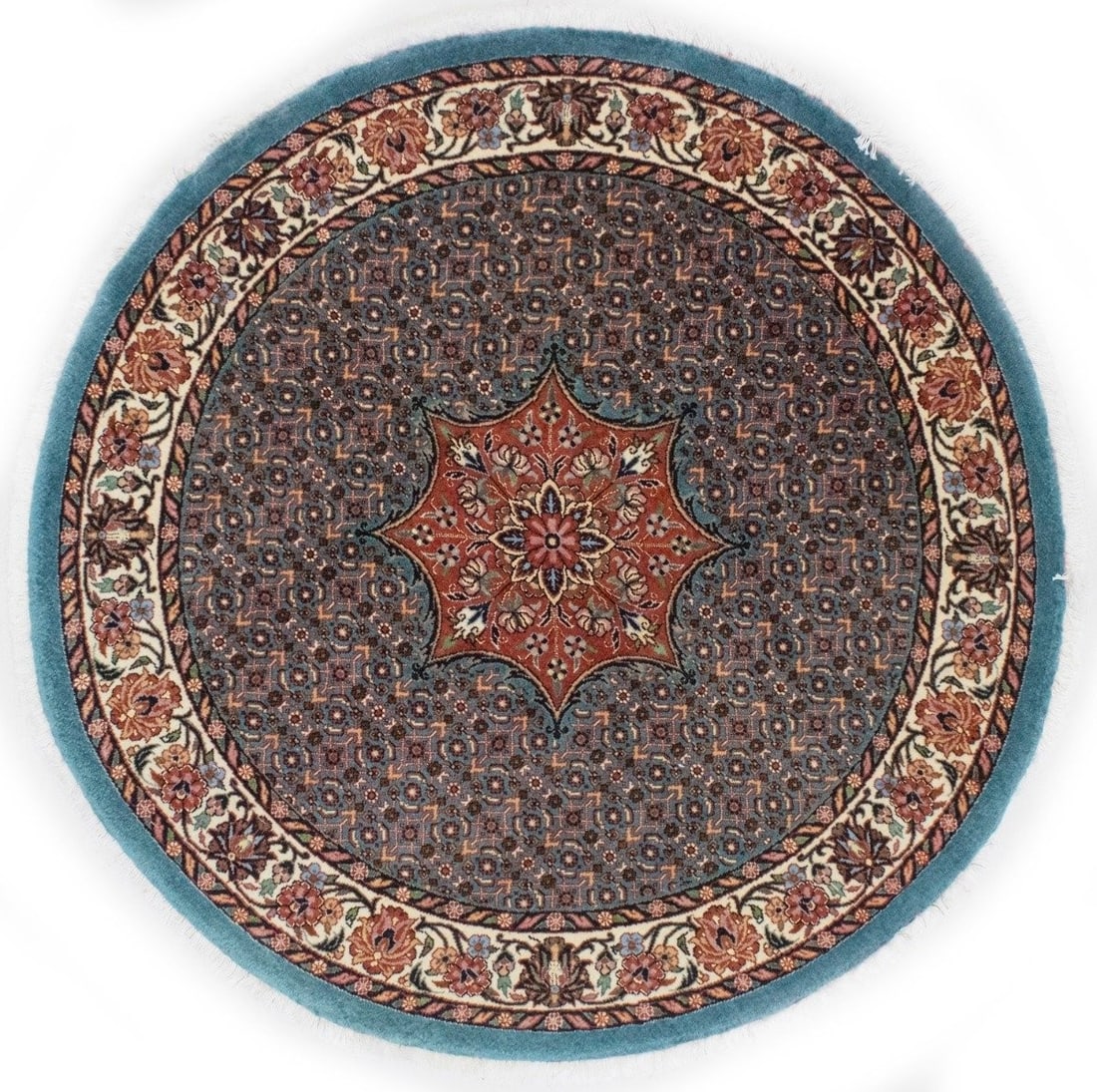 Handmade Floral Round Rug 4X4 Rare Design Plush Oriental Decor Carpet 4X4 Ft Hand-Knotted: Handmade Floral Round Rug 4X4 Rare Design Plush Oriental Decor Carpet 4X4 Ft Hand-Knotted Hand-knotted in wool, this 4x4 ft round floral rug boasts a modern design with a high pile height, creating a 