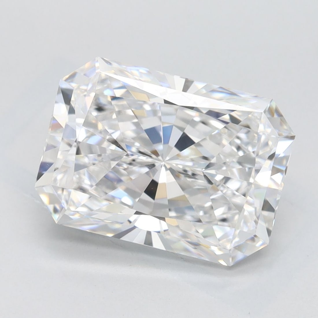 IGI Radiant 3.29ct D IF - Loose Lab Diamond: IGI Radiant 3.29ct D IF - Loose Lab Diamond Item Specifics: Source: This Is A Real Diamond Grown In A Lab Not Mined. Carat: 3.29 Cut: - Color: D Clarity: IF Polish: EX Symmetry: EX Measurements: 10.45
