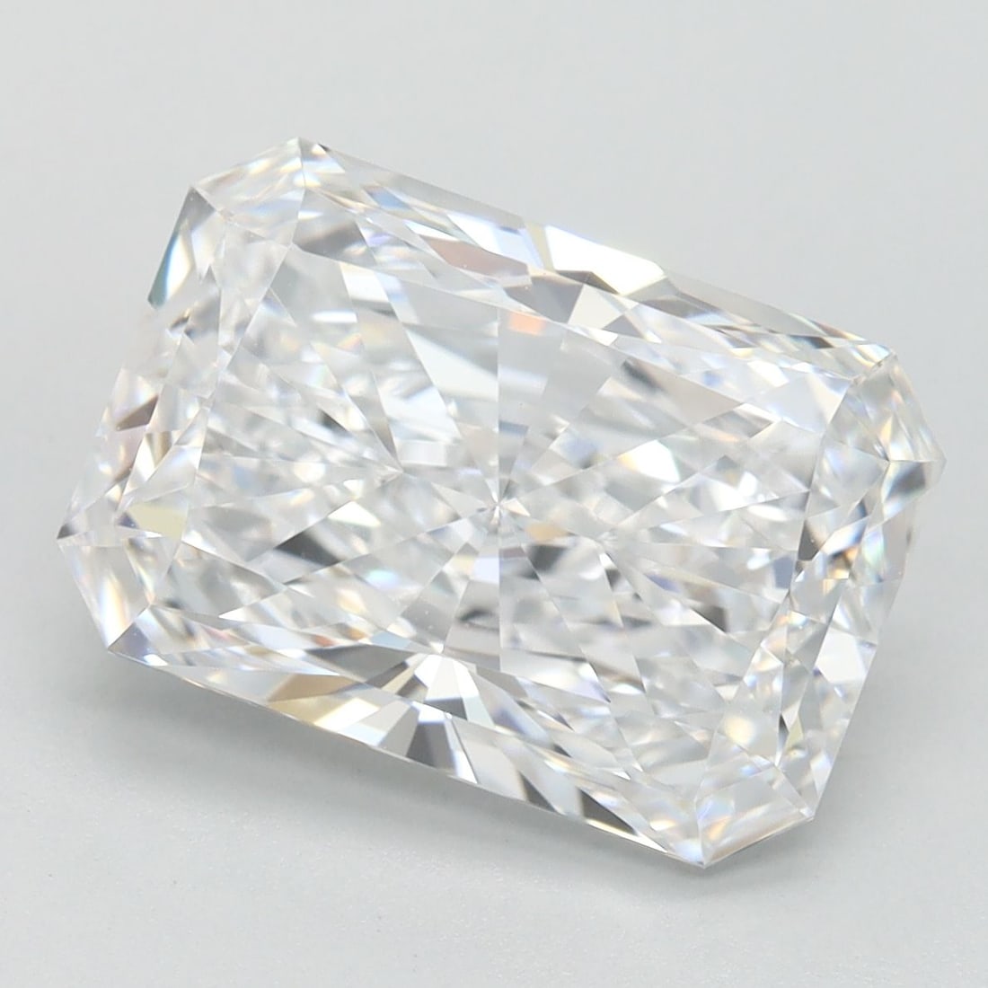 IGI Radiant 4.02ct E FL - Loose Lab Diamond: IGI Radiant 4.02ct E FL - Loose Lab Diamond Item Specifics: Source: This Is A Real Diamond Grown In A Lab Not Mined. Carat: 4.02 Cut: - Color: E Clarity: FL Polish: EX Symmetry: EX Measurements: 11.35