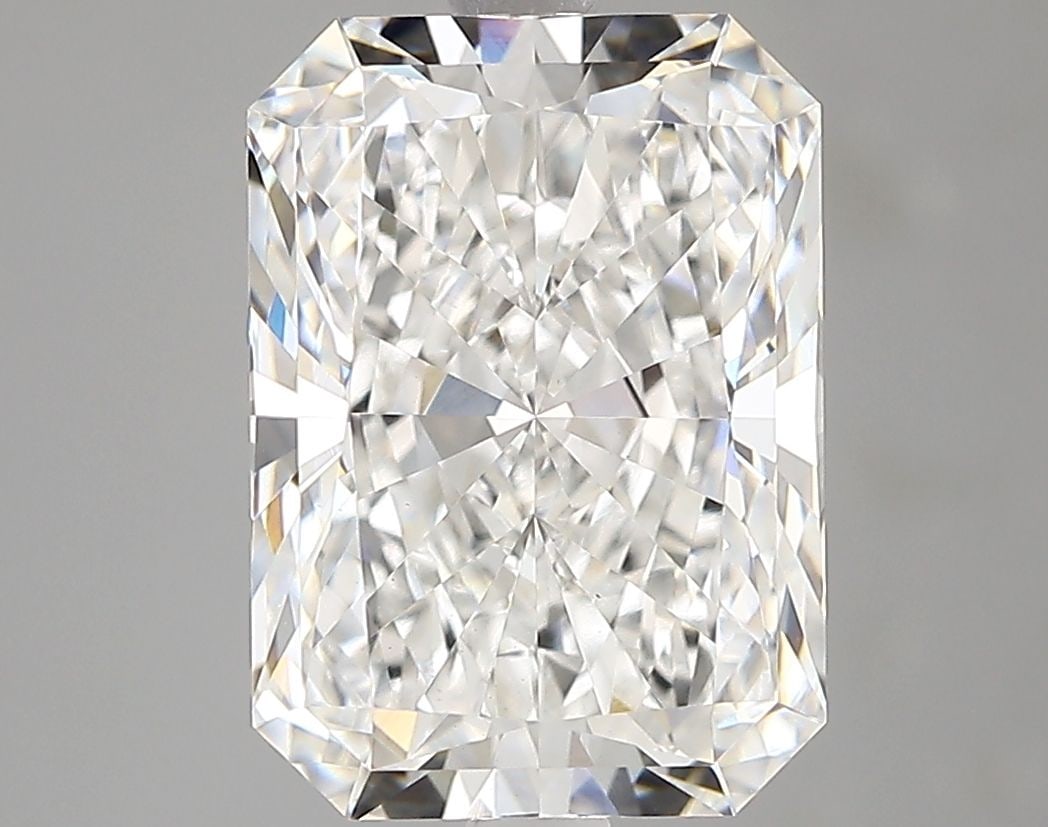 IGI Radiant 3.6ct E VVS2 - Loose Lab Diamond: IGI Radiant 3.6ct E VVS2 - Loose Lab Diamond Item Specifics: Source: This Is A Real Diamond Grown In A Lab Not Mined. Carat: 3.6 Cut: - Color: E Clarity: VVS2 Polish: EX Symmetry: EX Measurements: 10.