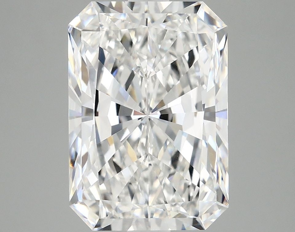 IGI Radiant 4.08ct E VVS2 - Loose Lab Diamond: IGI Radiant 4.08ct E VVS2 - Loose Lab Diamond Item Specifics: Source: This Is A Real Diamond Grown In A Lab Not Mined. Carat: 4.08 Cut: - Color: E Clarity: VVS2 Polish: EX Symmetry: EX Measurements: