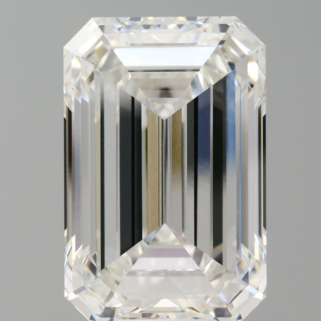 IGI Emerald 11.39ct F VVS2 - Loose Lab Diamond: IGI Emerald 11.39ct F VVS2 - Loose Lab Diamond Item Specifics: Source: This Is A Real Diamond Grown In A Lab Not Mined. Carat: 11.39 Cut: - Color: F Clarity: VVS2 Polish: EX Symmetry: EX Measurements: