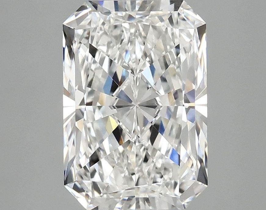IGI Radiant 2.88ct E VVS2 - Loose Lab Diamond: IGI Radiant 2.88ct E VVS2 - Loose Lab Diamond Item Specifics: Source: This Is A Real Diamond Grown In A Lab Not Mined. Carat: 2.88 Cut: - Color: E Clarity: VVS2 Polish: EX Symmetry: EX Measurements: 1