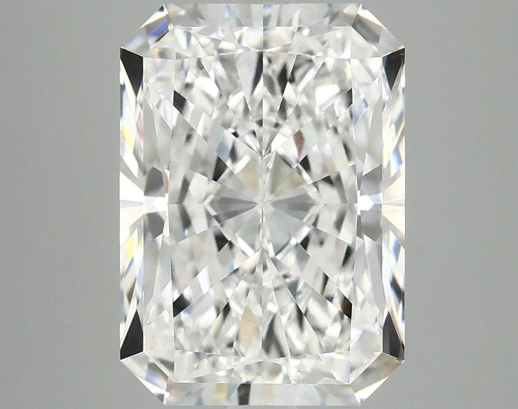 IGI Radiant 4.86ct E VVS2 - Loose Lab Diamond: IGI Radiant 4.86ct E VVS2 - Loose Lab Diamond Item Specifics: Source: This Is A Real Diamond Grown In A Lab Not Mined. Carat: 4.86 Cut: - Color: E Clarity: VVS2 Polish: EX Symmetry: EX Measurements: 1