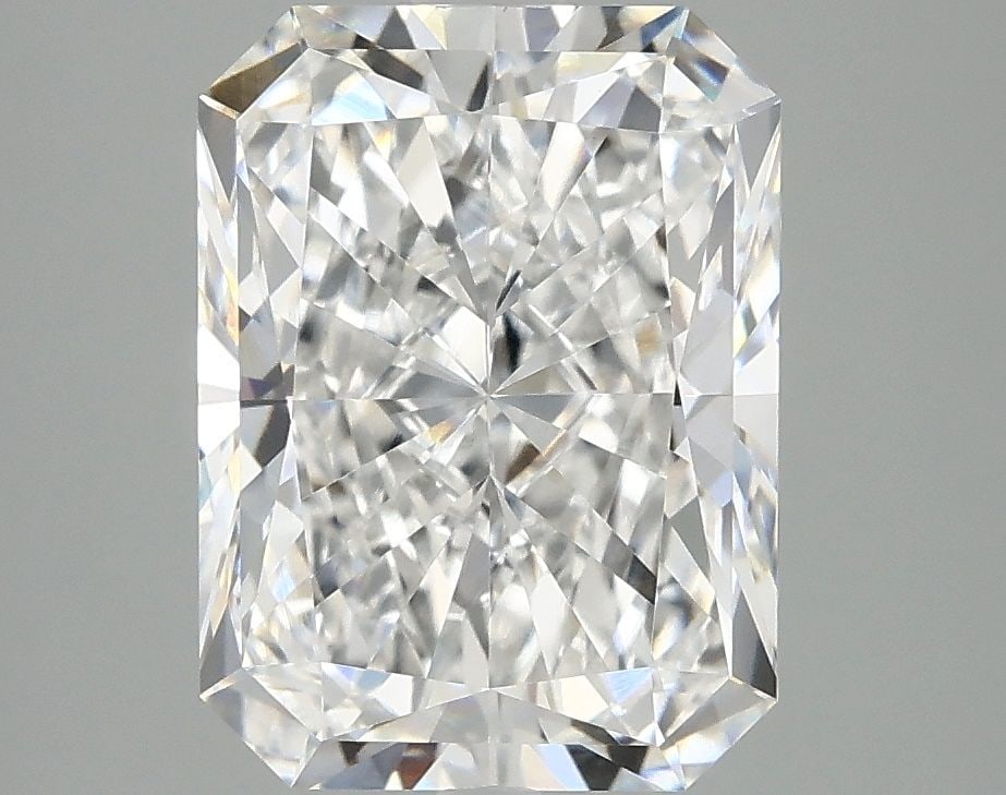 IGI Radiant 3.89ct E VVS2 - Loose Lab Diamond: IGI Radiant 3.89ct E VVS2 - Loose Lab Diamond Item Specifics: Source: This Is A Real Diamond Grown In A Lab Not Mined. Carat: 3.89 Cut: - Color: E Clarity: VVS2 Polish: EX Symmetry: EX Measurements: 1