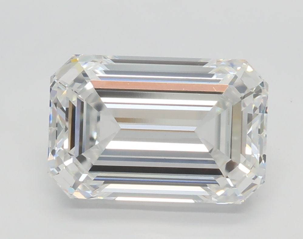GIA Emerald 2.09ct E VVS2 - Loose Lab Diamond: GIA Emerald 2.09ct E VVS2 - Loose Lab Diamond Item Specifics: Source: This Is A Real Diamond Grown In A Lab Not Mined. Carat: 2.09 Cut: - Color: E Clarity: VVS2 Polish: EX Symmetry: EX Measurements:
