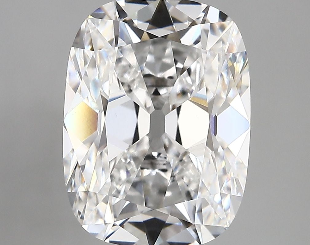 IGI Cushion Modified 4.41ct D VVS2 - Loose Lab Diamond: IGI Cushion Modified 4.41ct D VVS2 - Loose Lab Diamond Item Specifics: Source: This Is A Real Diamond Grown In A Lab Not Mined. Carat: 4.41 Cut: - Color: D Clarity: VVS2 Polish: EX Symmetry: EX