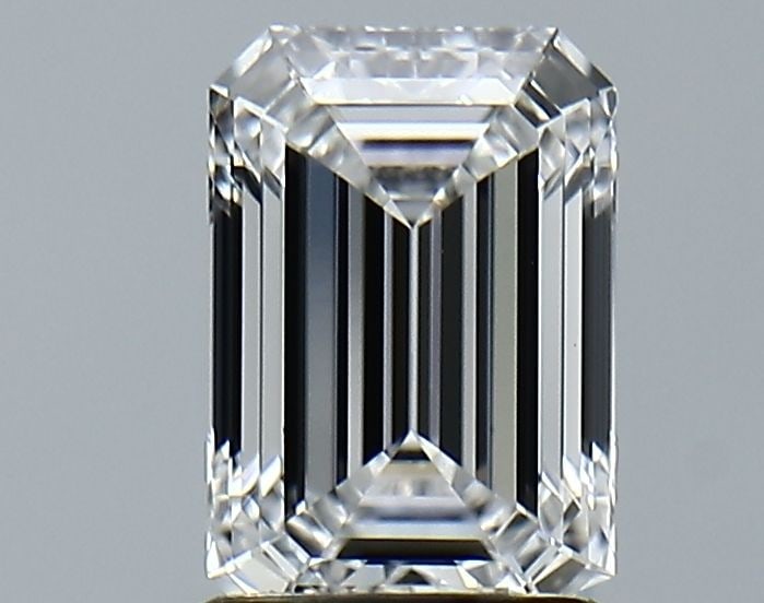IGI Emerald 1.62ct E VVS2 - Loose Lab Diamond: IGI Emerald 1.62ct E VVS2 - Loose Lab Diamond Item Specifics: Source: This Is A Real Diamond Grown In A Lab Not Mined. Carat: 1.62 Cut: - Color: E Clarity: VVS2 Polish: EX Symmetry: EX Measurements: 8