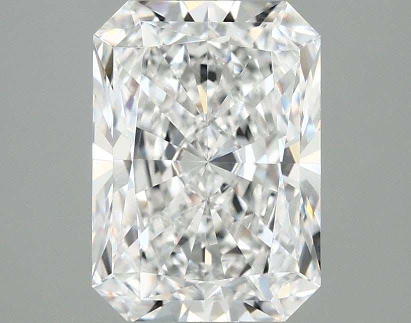 IGI Radiant 2.59ct E VVS2 - Loose Lab Diamond: IGI Radiant 2.59ct E VVS2 - Loose Lab Diamond Item Specifics: Source: This Is A Real Diamond Grown In A Lab Not Mined. Carat: 2.59 Cut: - Color: E Clarity: VVS2 Polish: EX Symmetry: EX Measurements: 9