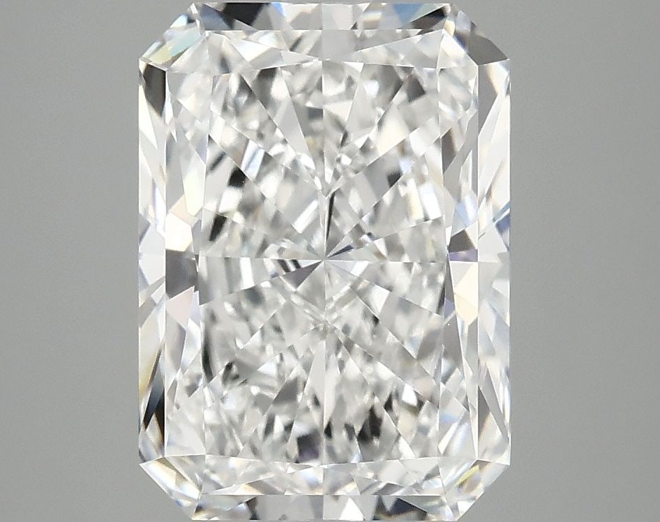IGI Radiant 4.08ct E VVS2 - Loose Lab Diamond: IGI Radiant 4.08ct E VVS2 - Loose Lab Diamond Item Specifics: Source: This Is A Real Diamond Grown In A Lab Not Mined. Carat: 4.08 Cut: - Color: E Clarity: VVS2 Polish: EX Symmetry: EX Measurements: 1