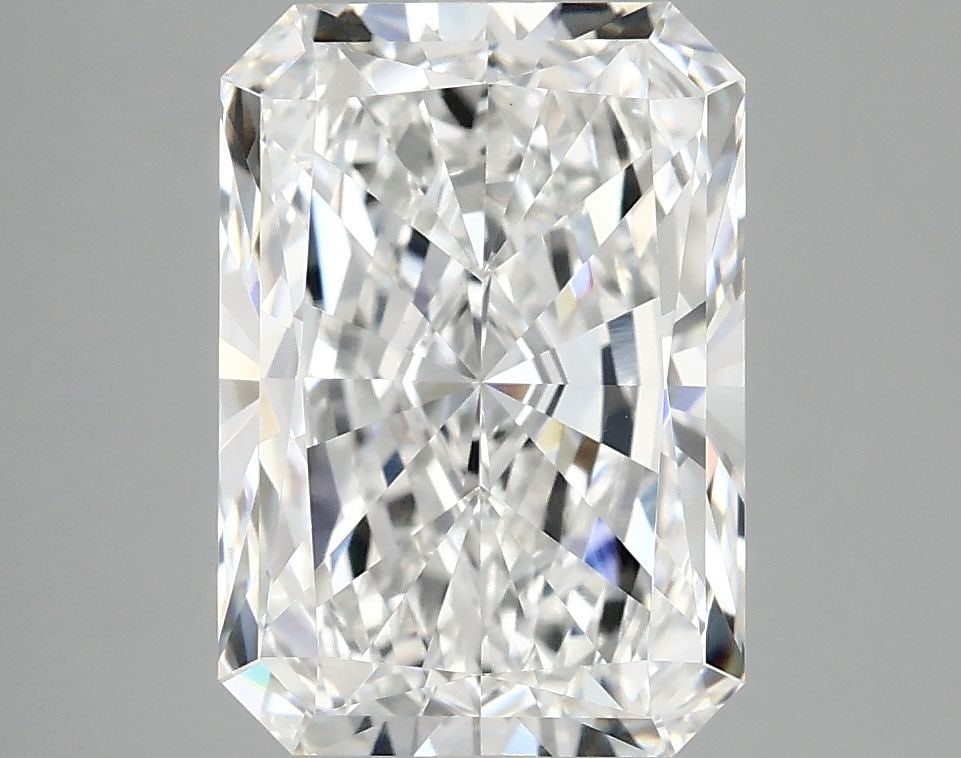 IGI Radiant 3.91ct E VVS2 - Loose Lab Diamond: IGI Radiant 3.91ct E VVS2 - Loose Lab Diamond Item Specifics: Source: This Is A Real Diamond Grown In A Lab Not Mined. Carat: 3.91 Cut: - Color: E Clarity: VVS2 Polish: EX Symmetry: EX Measurements: 1