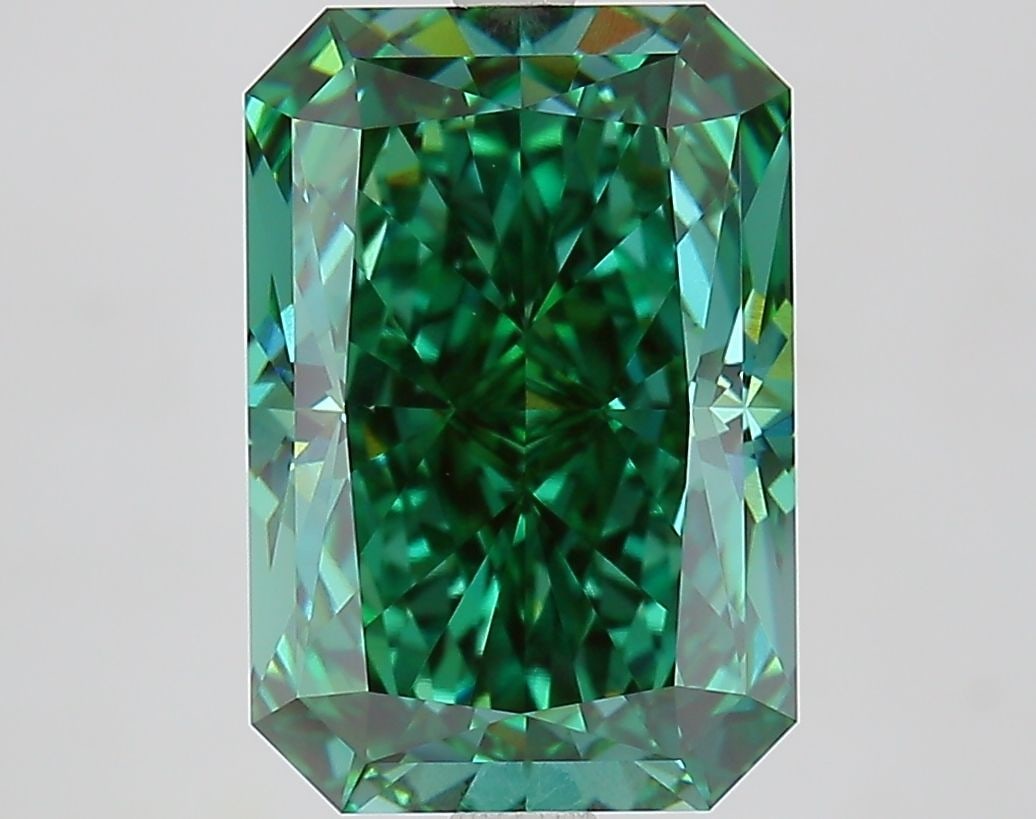 IGI Radiant 4.72ct Fancy Vivid Green VVS2 - Loose Lab Diamond: IGI Radiant 4.72ct Fancy Vivid Green VVS2 - Loose Lab Diamond Item Specifics: Source: This Is A Real Diamond Grown In A Lab Not Mined. Carat: 4.72 Cut: - Color: Fancy Vivid Green Clarity: VVS2 Polish: