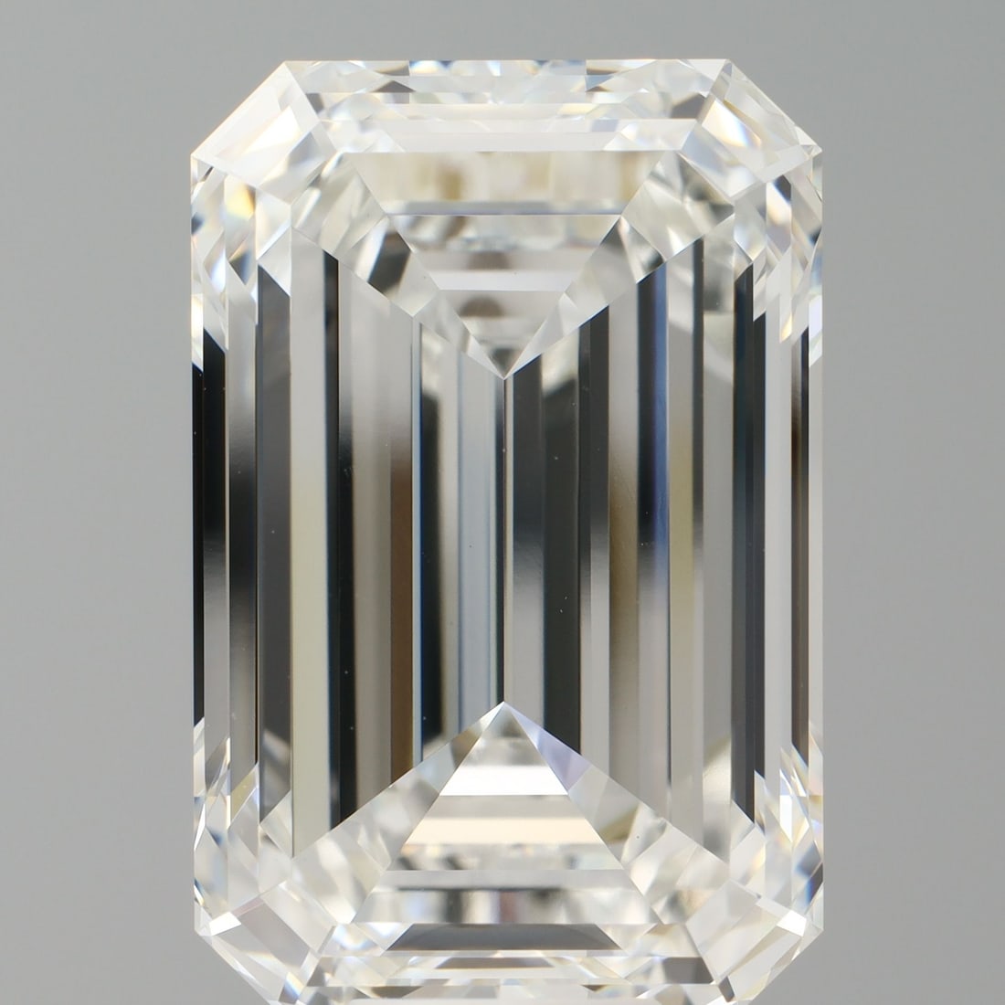 IGI Emerald 12.6ct F VVS2 - Loose Lab Diamond: IGI Emerald 12.6ct F VVS2 - Loose Lab Diamond Item Specifics: Source: This Is A Real Diamond Grown In A Lab Not Mined. Carat: 12.6 Cut: - Color: F Clarity: VVS2 Polish: EX Symmetry: EX Measurements: 1