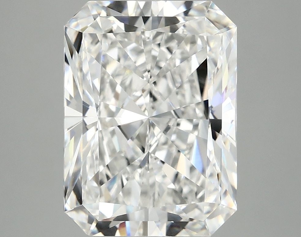 IGI Radiant 5.08ct E VVS2 - Loose Lab Diamond: IGI Radiant 5.08ct E VVS2 - Loose Lab Diamond Item Specifics: Source: This Is A Real Diamond Grown In A Lab Not Mined. Carat: 5.08 Cut: - Color: E Clarity: VVS2 Polish: EX Symmetry: EX Measurements: 1