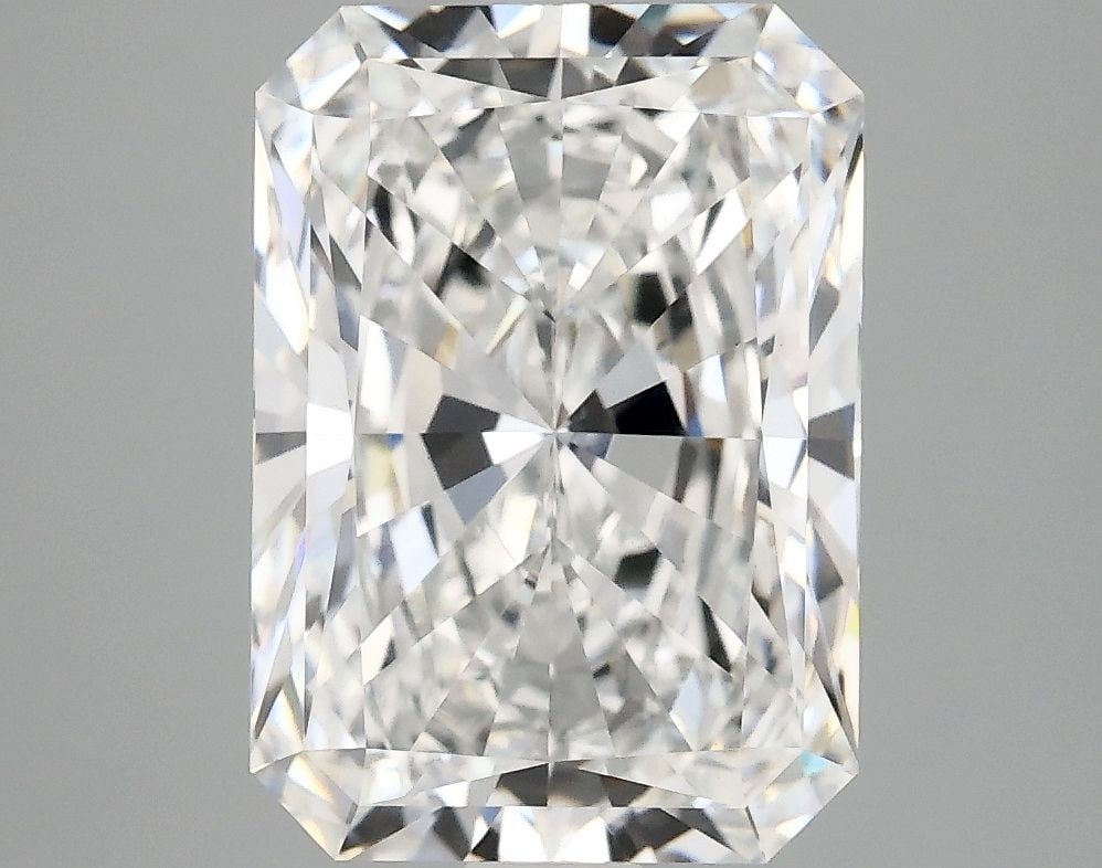 IGI Radiant 4.08ct E VVS2 - Loose Lab Diamond: IGI Radiant 4.08ct E VVS2 - Loose Lab Diamond Item Specifics: Source: This Is A Real Diamond Grown In A Lab Not Mined. Carat: 4.08 Cut: - Color: E Clarity: VVS2 Polish: EX Symmetry: EX Measurements: 1